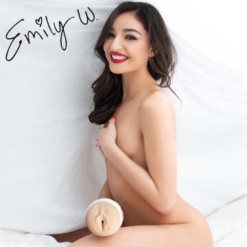 Emily Willis Squirt Fleshlight combines a realistic masturbator with the feel of an authentic pocket pussy.