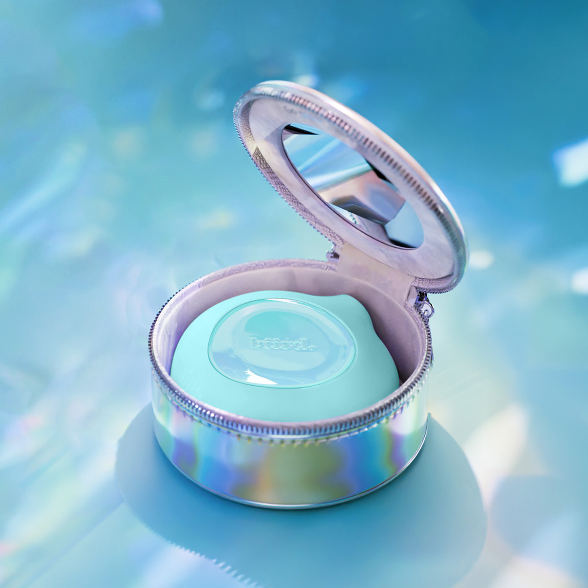 The Biird Lumii clit sucking toy and clitoral stimulator is the ultimate female sex device for discreet pleasure.