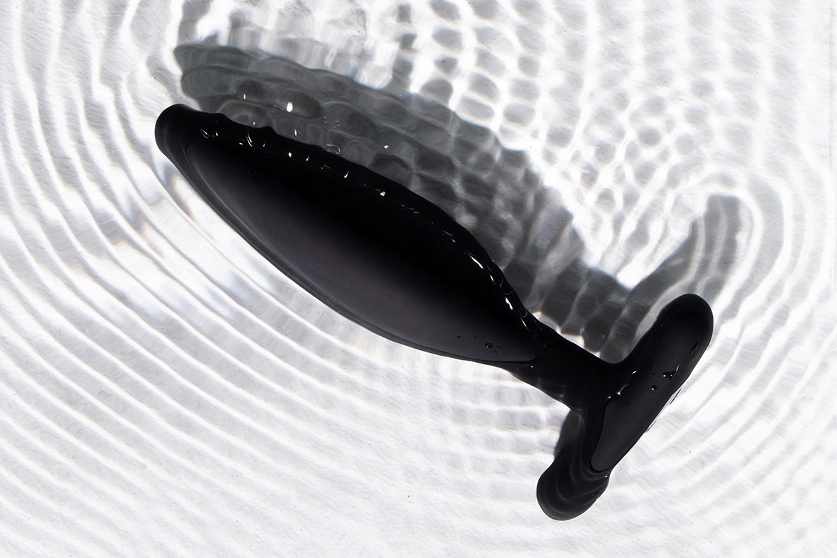 Discover deep pleasure with the Je Joue Egon prostate vibrator, a premium prostate massager and sex toy for couples.