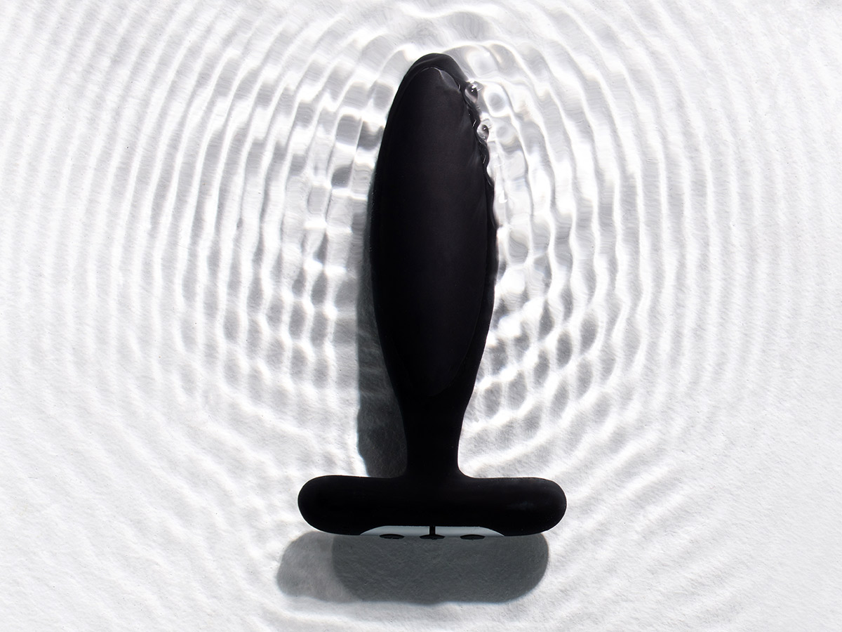 Discover Je Joue Vesta, the best couples sex toy and remote anal vibrator - an elegant bum plug for anal toy play.
